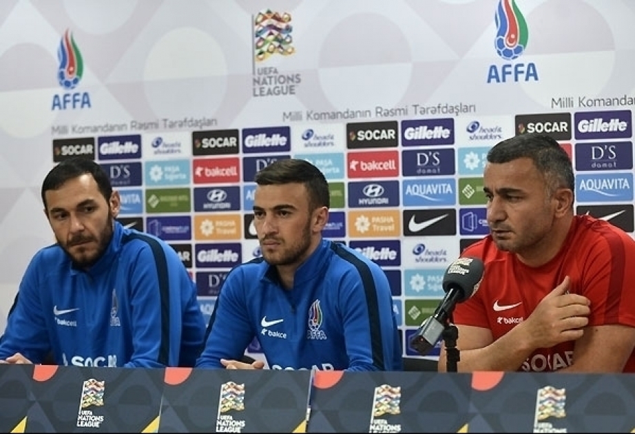 UEFA-Nationenliga: Pressekonferenz von Cheftrainer und Mitgliedern von Nationalmannschaft am Vorabend des Aserbaidschan-Kosovo-Spiels