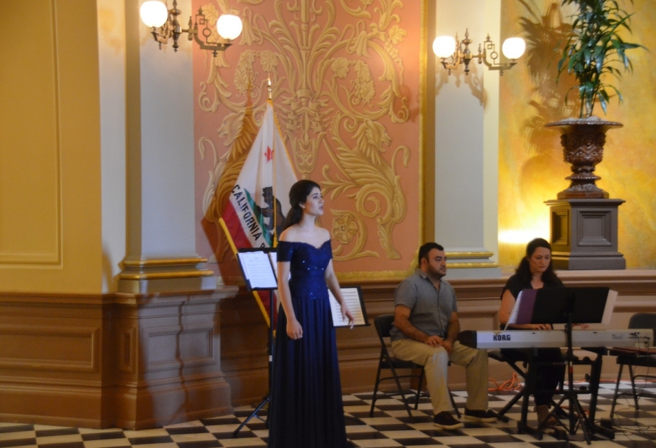 California State Senate hosts Azerbaijani musicians