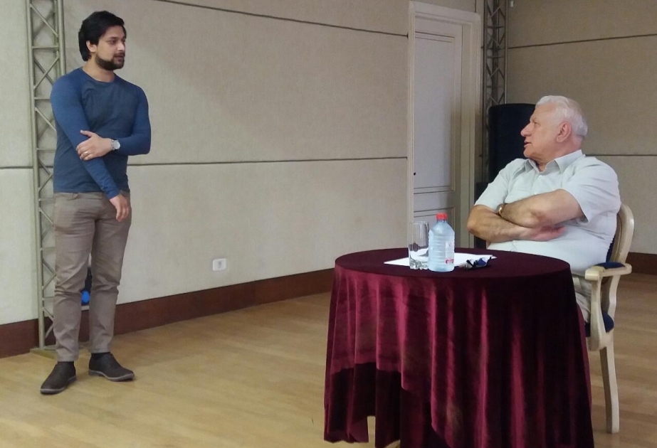 Musiqili Teatrda gənc sənətkarlarla görüş keçirilib