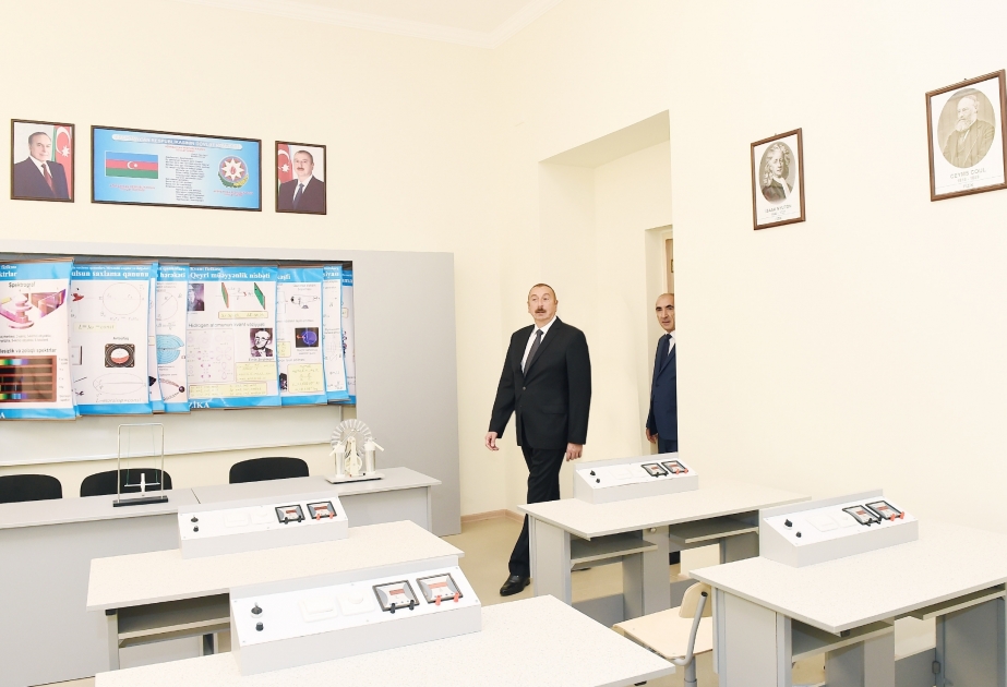 Le bâtiment du lycée technique et humanitaire №2 à Bakou a été complètement restauré Le président Ilham Aliyev s’est familiarisé avec les conditions créées au lycée VIDEO