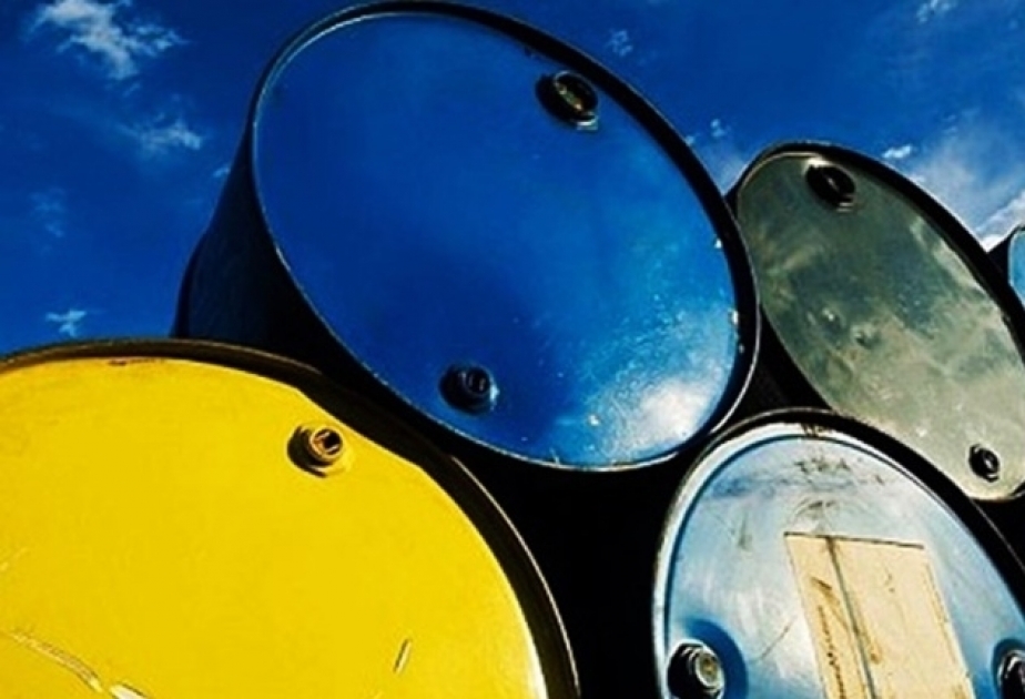 Впервые после 23 мая цена барреля нефти «Азери Лайт» преодолела рубеж в 81 доллар