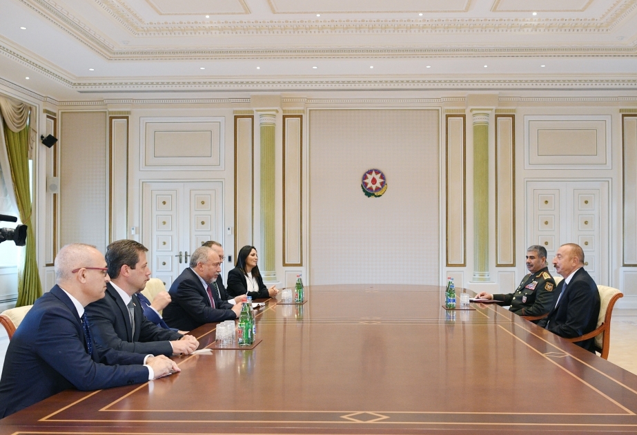 Le président Ilham Aliyev a reçu une délégation conduite par le ministre de la Défense israélien VIDEO