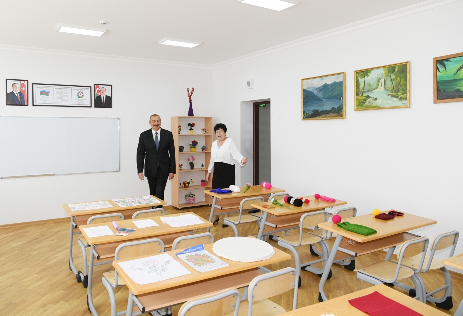Maştağadakı Savalan yaşayış massivində 28 nömrəli tam orta məktəbin açılışı olub  Azərbaycan Prezidenti İlham Əliyev açılış mərasimində iştirak edib YENİLƏNİB VİDEO