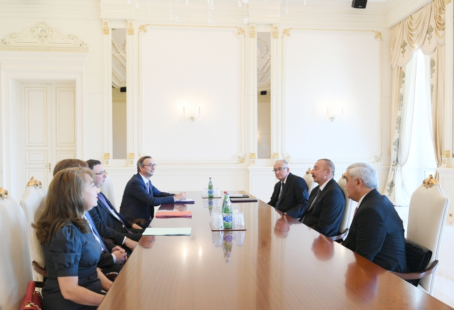 Le président Ilham Aliyev a reçu une délégation dirigée par le PDG de Total VIDEO