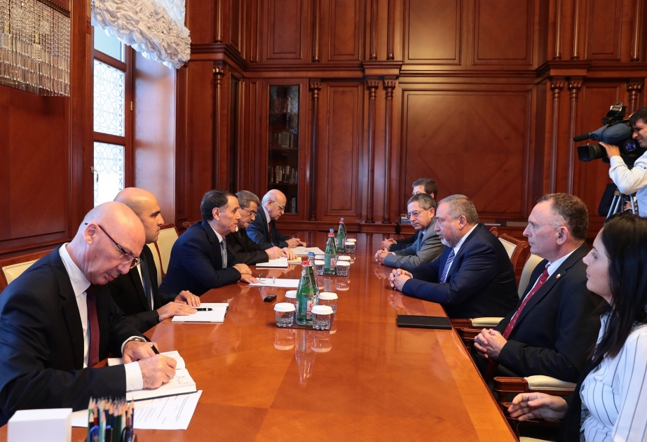 Aserbaidschans Premierminister trifft sich mit Israels Verteidigungsminister