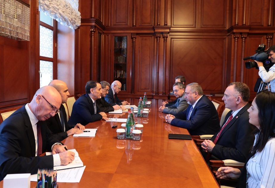 Entretien du Premier ministre azerbaïdjanais et du ministre israélien de la Défense