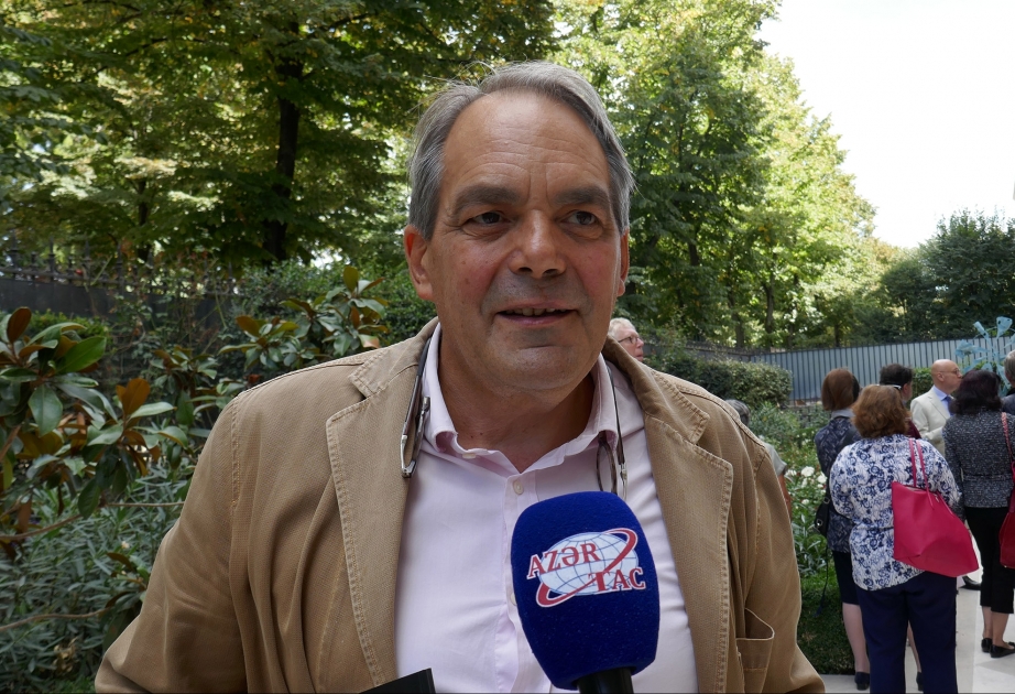 Jan dö Dröy: Mədəniyyət Mərkəzində Fransa ilə yanaşı, Azərbaycanın da ab-havasını duydum