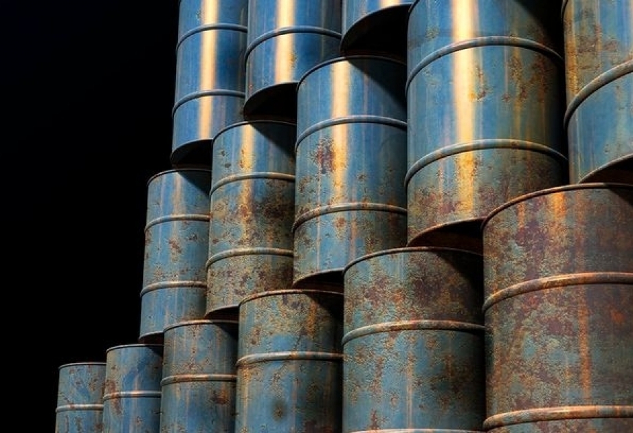 Цена барреля азербайджанской нефти достигает 80 долларов