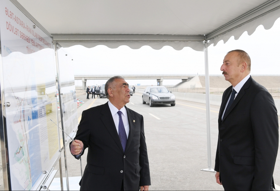 Präsident Ilham Aliyev weiht Automobilstraße Alat-Astara-Staatsgrenze zum İran ein VIDEO