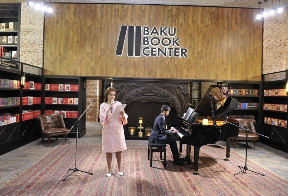 Bakı Kitab Mərkəzində Milli Musiqi Günü qeyd edilib