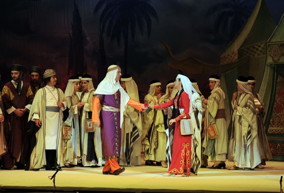 Opera və Balet Teatrı yeni mövsümü “Leyli və Məcnun” operası ilə açıb