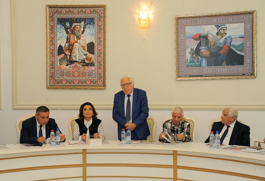 Azərbaycan qadın poeziyasında yeri olan şair