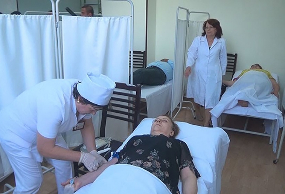 Naxçıvanda Aşura günü münasibətilə keçirilən qanvermə aksiyalarında yüzlərlə insan iştirak edib