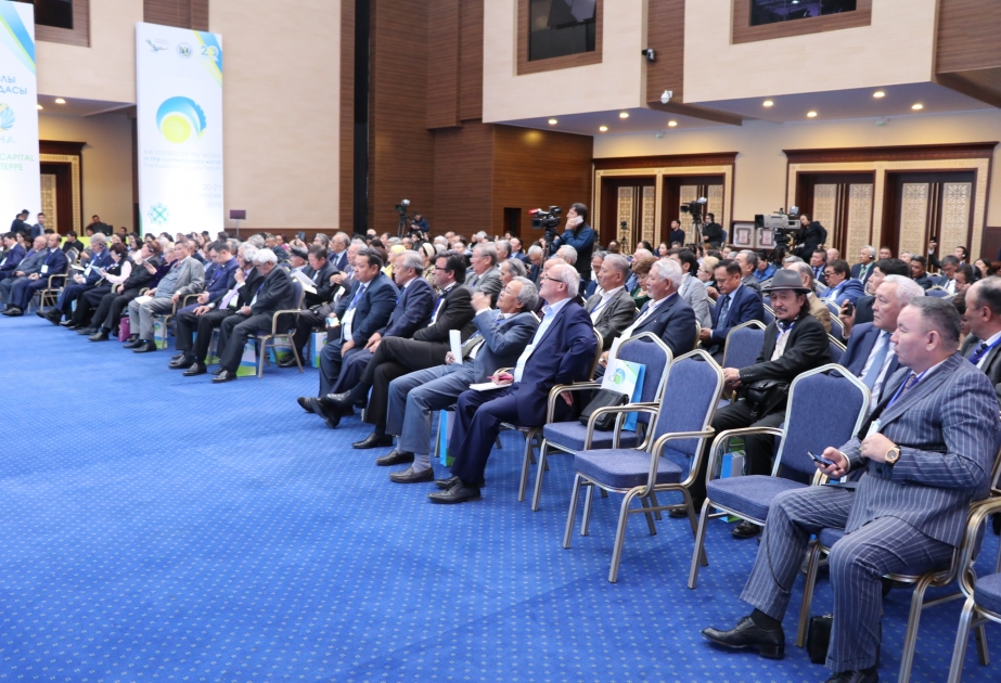 Astanada keçirilən Avrasiya Ədəbiyyat Forumunda Azərbaycan da təmsil olunub