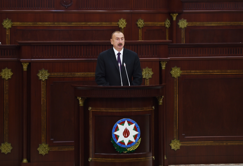 Milli Məclisdə Azərbaycan parlamentinin 100 illiyi münasibətilə təntənəli iclas keçirilib Prezident İlham Əliyev iclasda iştirak edib YENİLƏNİB 2