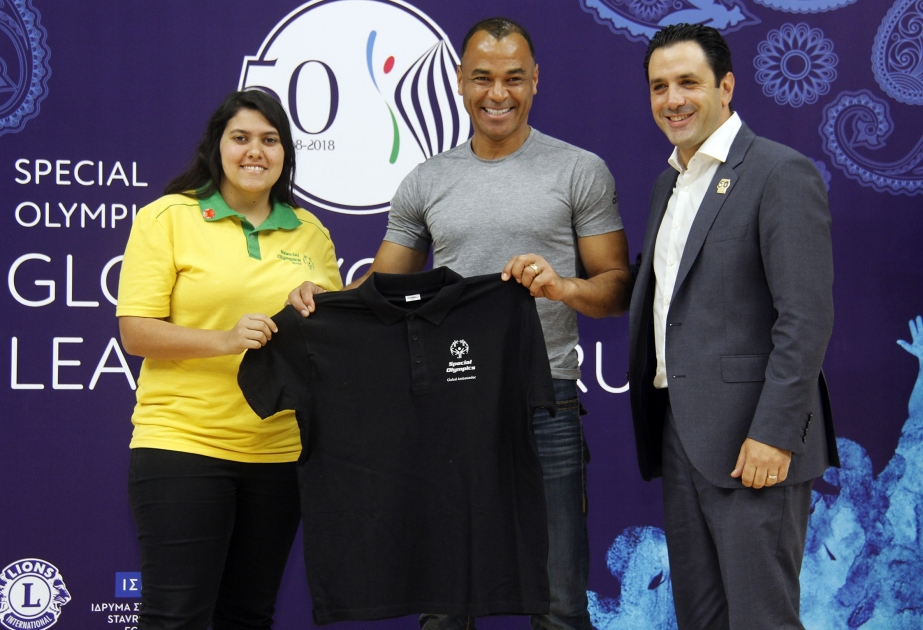Braziliyalı futbolçu Kafu Xüsusi Olimpiya Hərəkatının səfiri elan olunub VİDEO