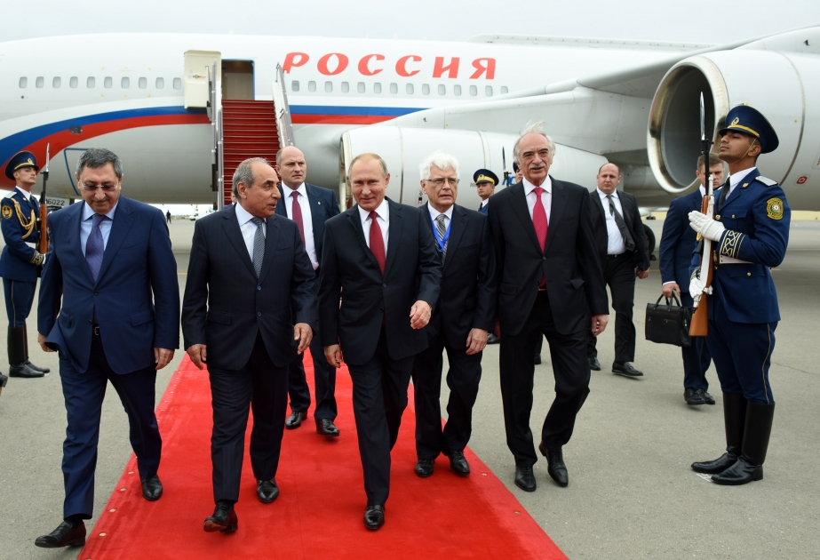 Президент России Владимир Путин прибыл с рабочим визитом в Азербайджан