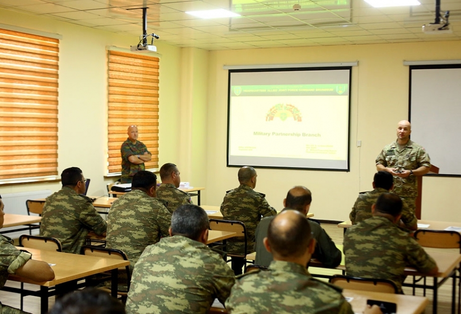 Bakıda NATO-nun təlim kursları keçirilib