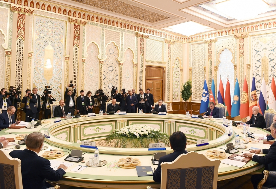 Le président Ilham Aliyev participe à une réunion restreinte du Conseil des chefs d’Etat de la CEI à Douchanbé VIDEO