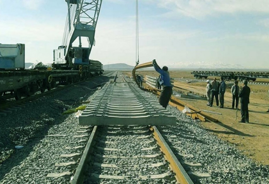 تدشين جزء قزوين - رشت من سكة الحديد إيران وجمهورية أذربيجان في مارس القادم