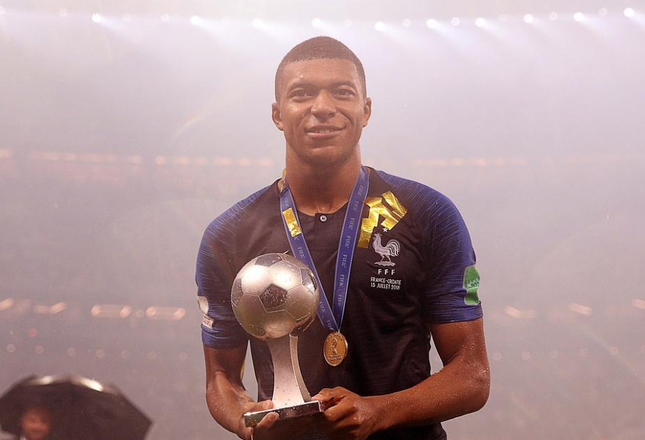 “Mançester Siti” klubu “PSG”nin hücumçusunu rekord məbləğə transfer etmək istəyir