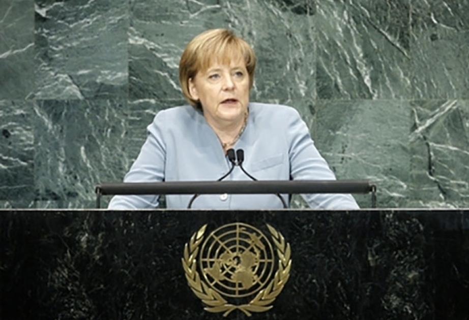 Merkel BMT-ni müdafiə edir