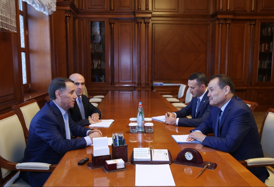 Premierminister Novruz Mammadov trifft sich mit Generalsekretär des Kooperationsrates türkischsprachiger Staaten