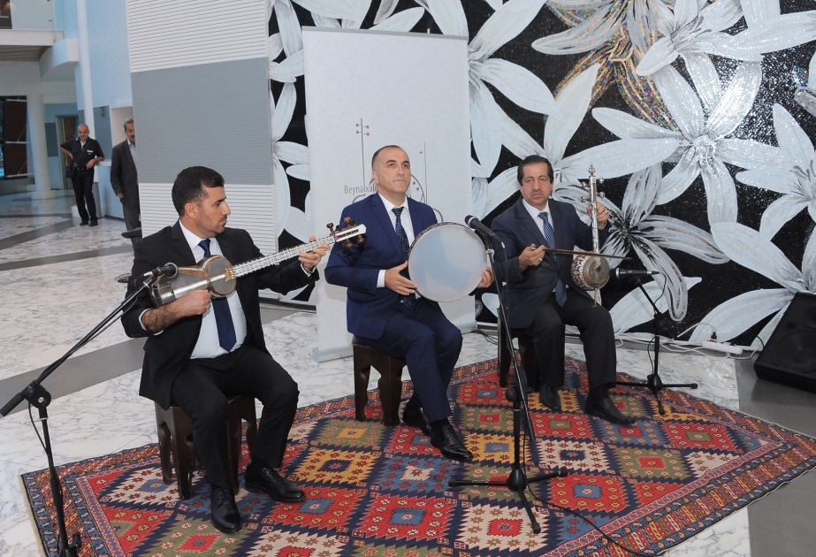 İran şahının “Şiri-Xurşid” ordeni ilə təltif etdiyi azərbaycanlı xanəndə