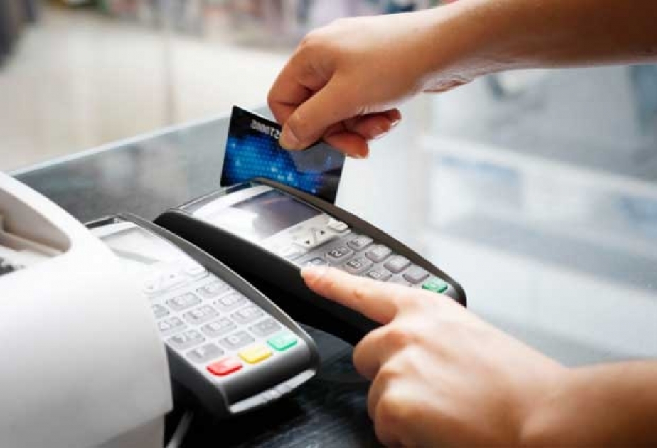 В Венгрии растет количество покупок с помощью банковских карт