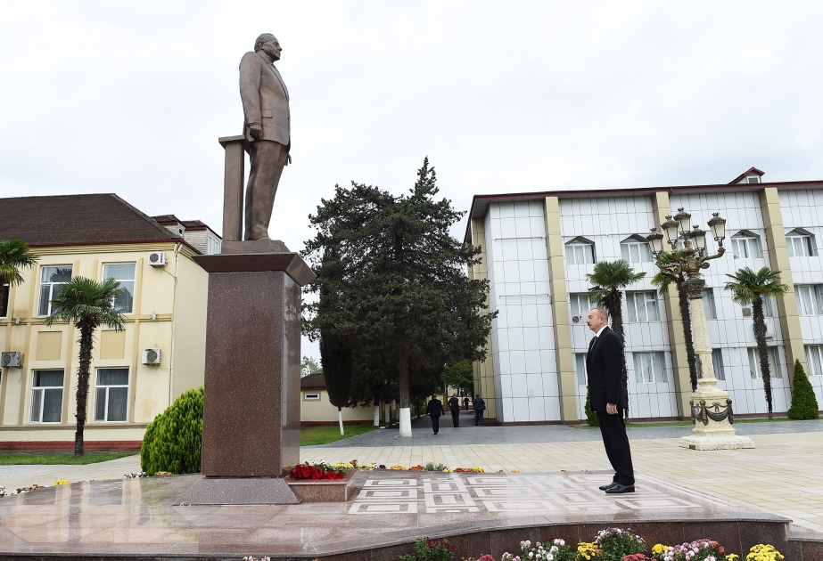 Президент Азербайджана Ильхам Алиев прибыл в Астаринский район ВИДЕО