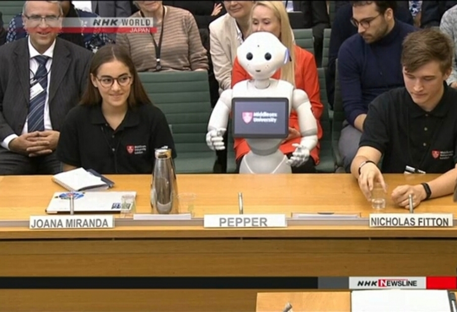 Robot “Pepper” Böyük Britaniya parlamentində çıxış edib