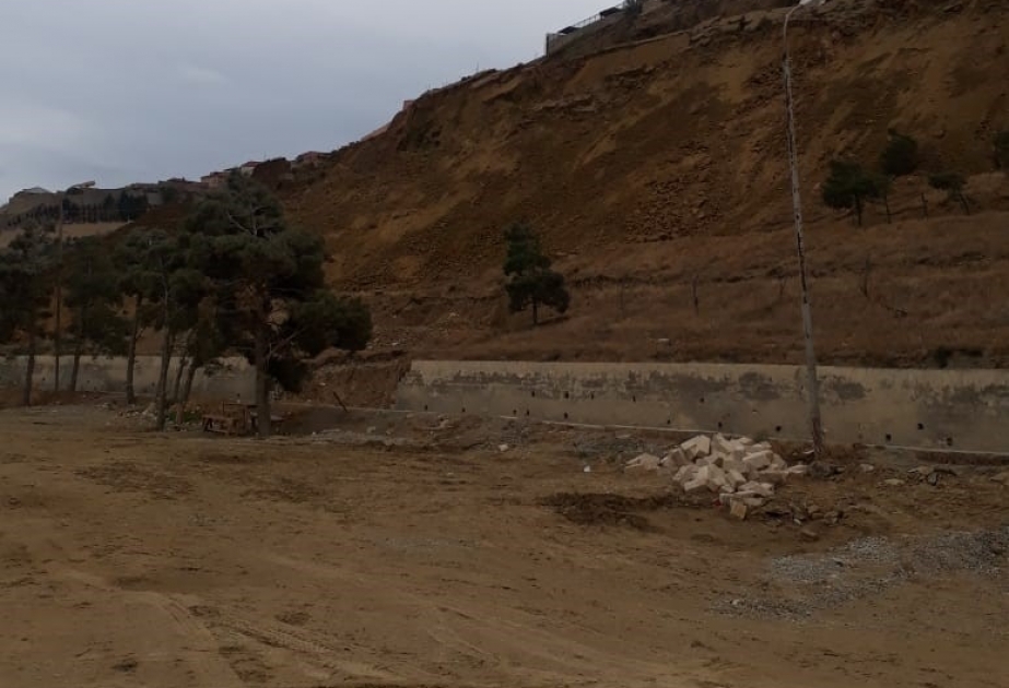 Hava şəraiti ilə əlaqədar Badamdar sürüşmə sahəsində uçqunların davam edəcəyi gözlənilir