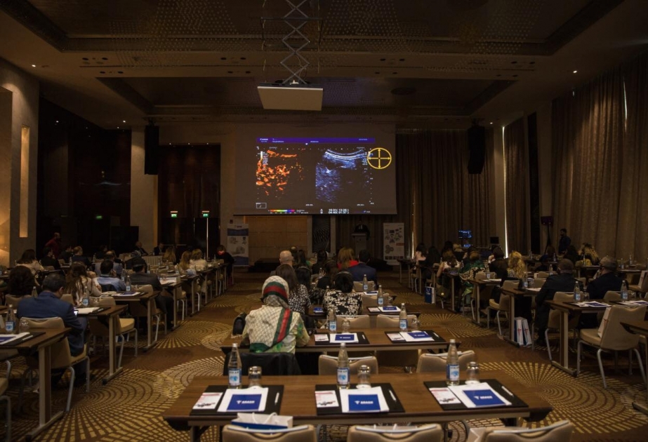 “Ultrasəsin yeni üfüqləri” mövzusunda konfrans müasir diaqnostik aparatların üstünlüklərinə həsr olunub