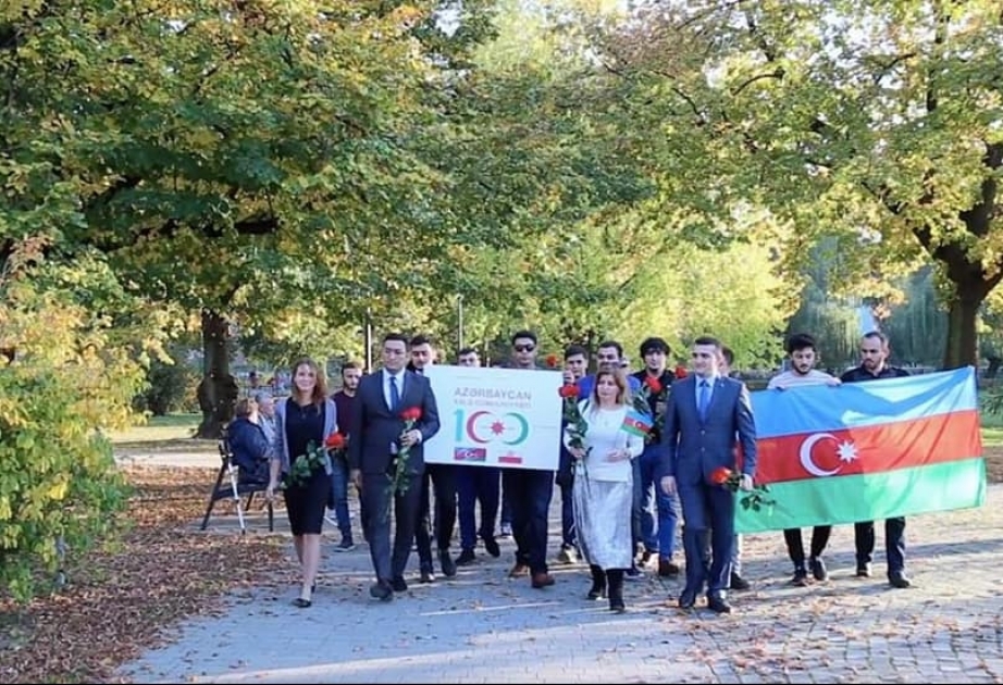 Polşada Azərbaycan Xalq Cümhuriyyətinin 100 illiyinə həsr olunmuş forum keçirilib