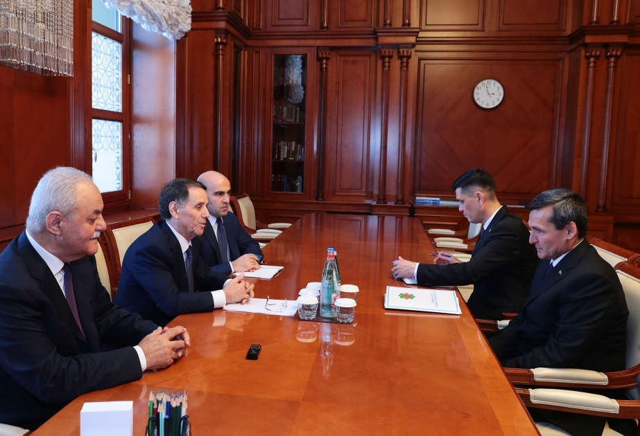 Entretien du Premier ministre azerbaïdjanais avec le ministre turkmène des Affaires étrangères