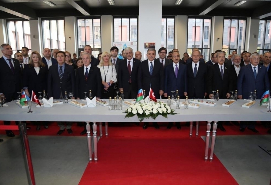 盖达尔·阿利耶夫学生宿舍揭牌仪式在开塞利举行