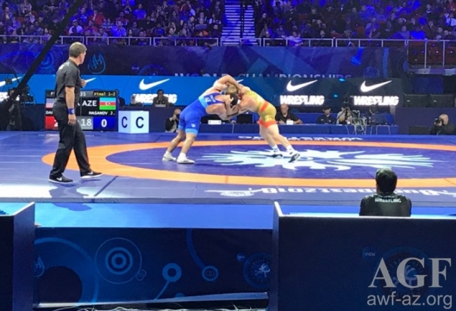 Güləşçimiz Cəbrayıl Həsənov dünya çempionatında gümüş medal qazanıb