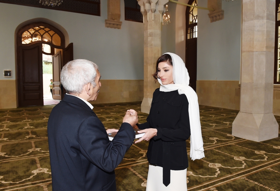 First Vice-President Mehriban Aliyeva attended opening of newly renovated Imam Huseyn mosque