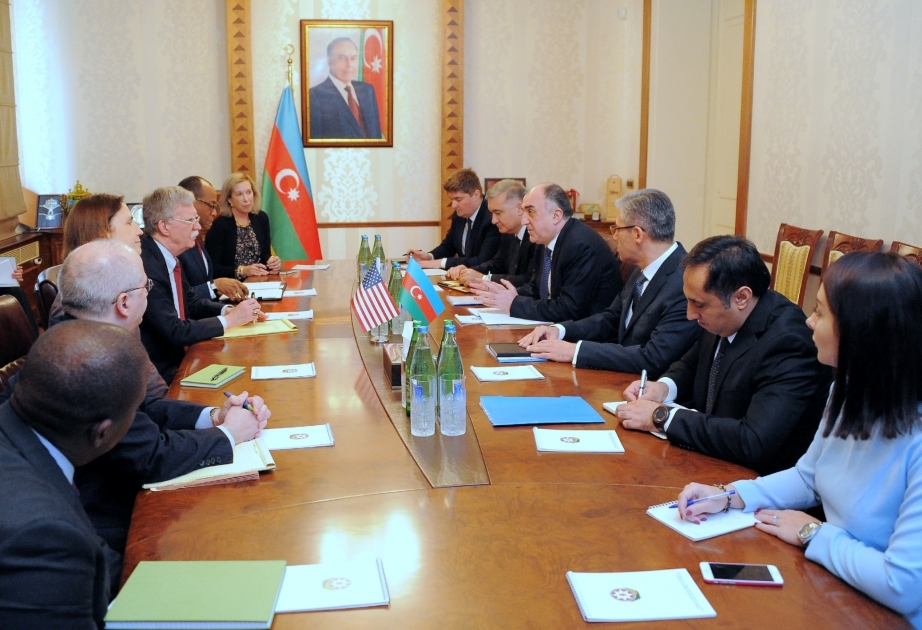 约翰·博尔顿:美国与阿塞拜疆的关系具有战略意义