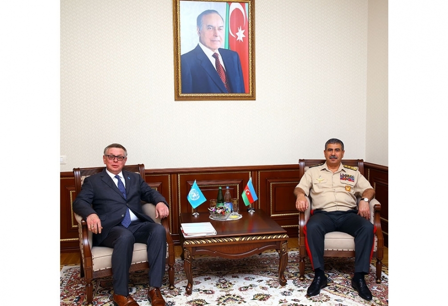 Azerbaijani defense minister meets UN assistant secretary-general
