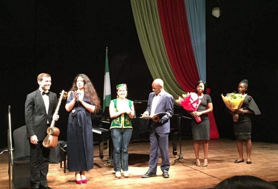 Nigeriyada “Şərq ilə Qərb görüşəndə” adlı Azərbaycan gecəsi