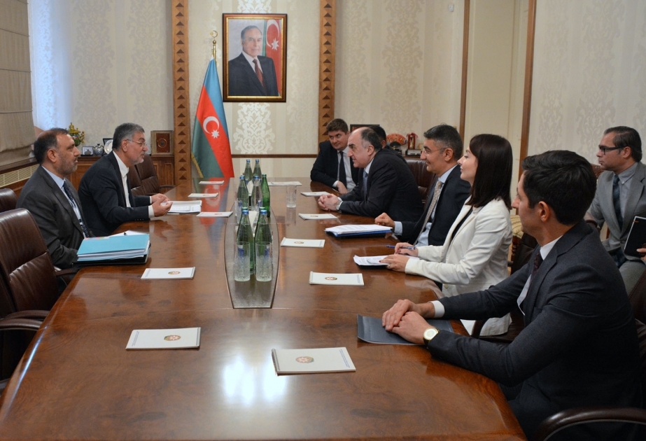 Azerbaijan, ECO discuss cooperation