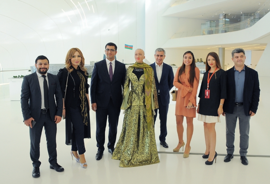 "Globaler Influenzier-Tag" in Heydar Aliyev Center