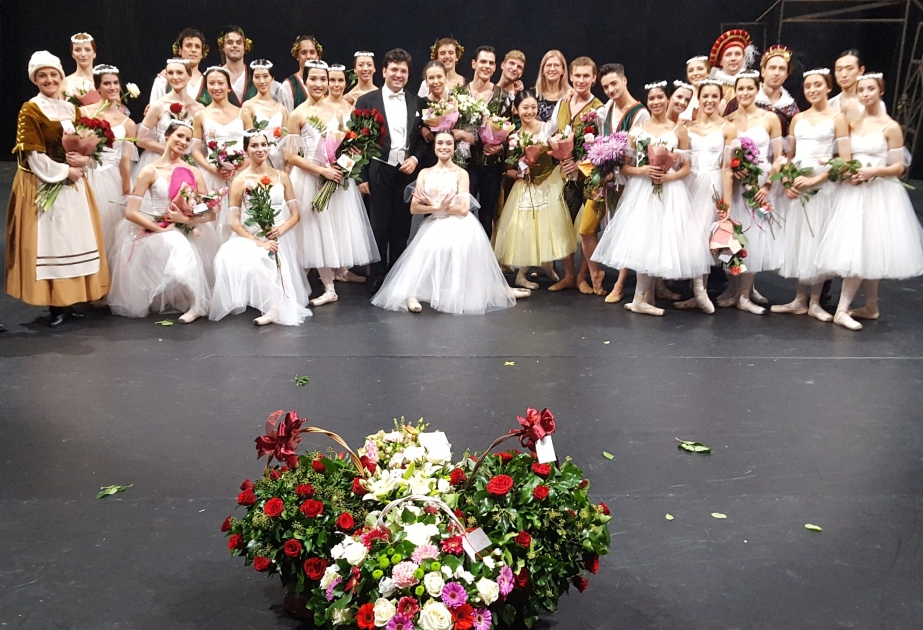 Azərbaycanın Əməkdar artisti Əyyub Quliyev Polşa teatrında çıxış edib