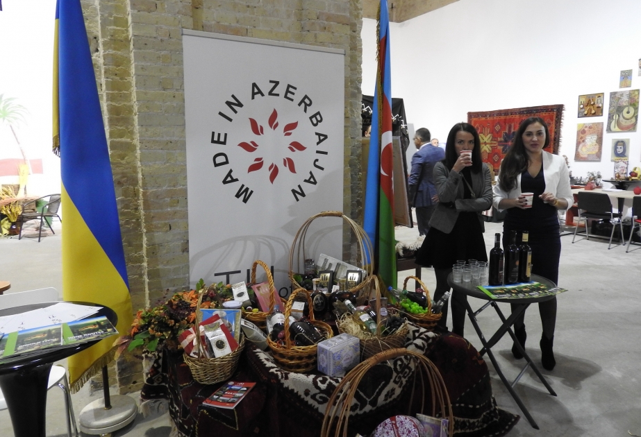 Ukrayna Prezidentinin xanımı Azərbaycanın milli mətbəxi və mədəniyyəti ilə tanış olub