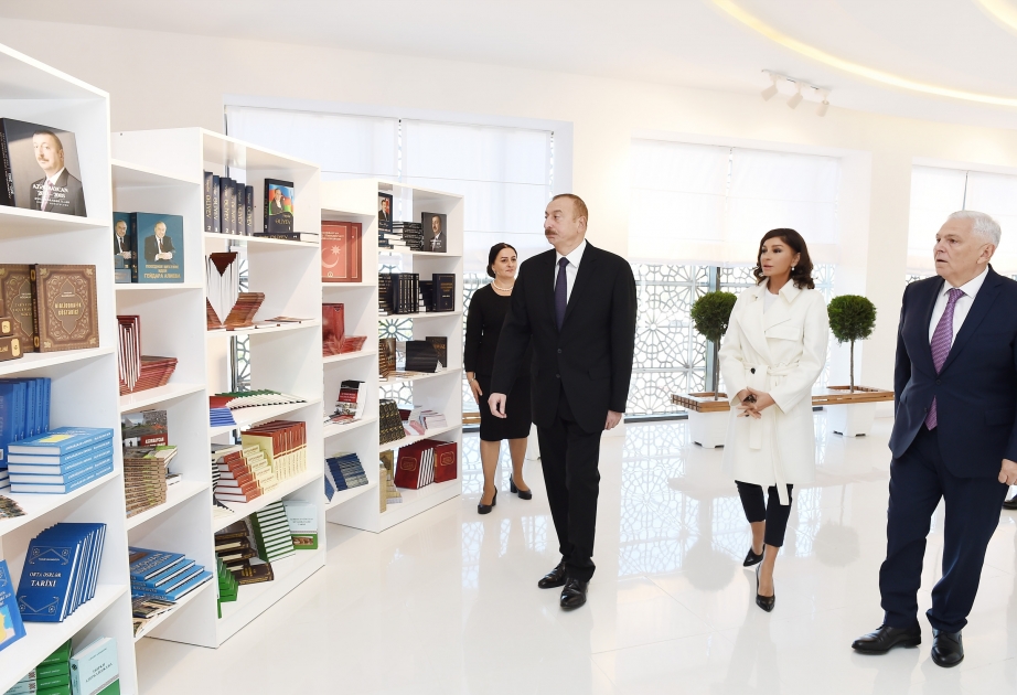 In Scheki Heydar Aliyev Zentrum eröffnet VIDEO
