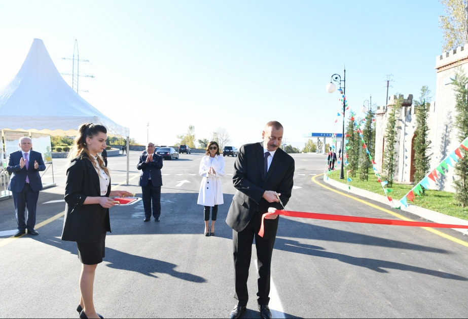 Präsident Ilham Aliyev weiht Automobilstraße Scheki-Kisch ein VIDEO