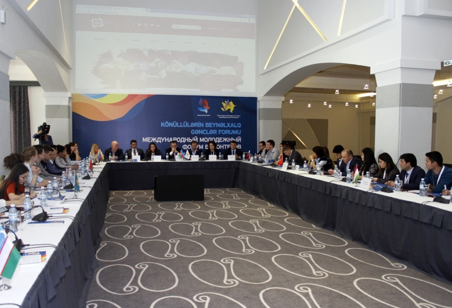 Baku hosts Global Youth Volunteers Forum