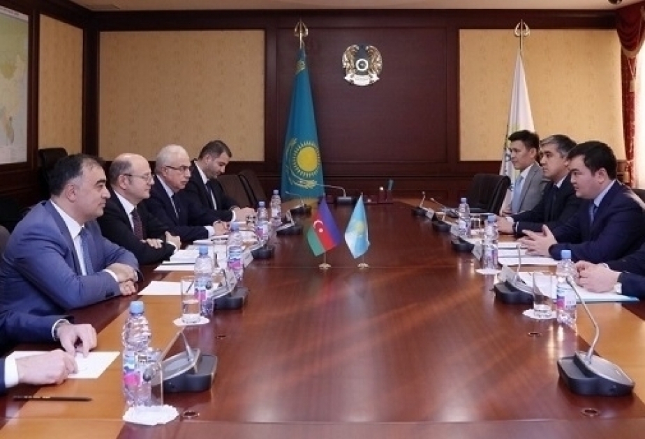 讨论阿塞拜疆与哈萨克斯坦两国在贸易和投资领域的合作问题