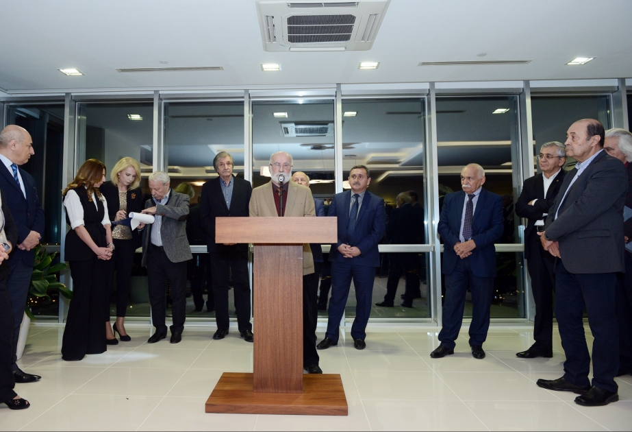 Bakıda Ələkbər Rzaquliyevin bədii albomunun təqdimatı və əsərlərindən ibarət sərgi açılıb